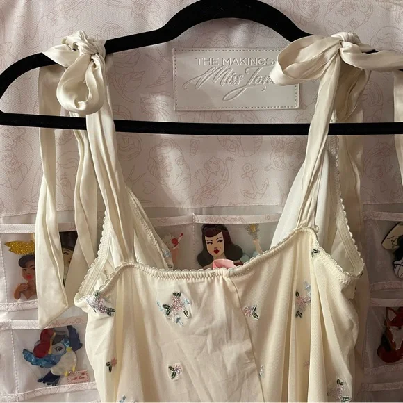 PRICE FIRM 🎀 	SUGAR THRILLZ
WILDFLOWER FABLES MINI DRESS - IVORY - Picture 4 of 7